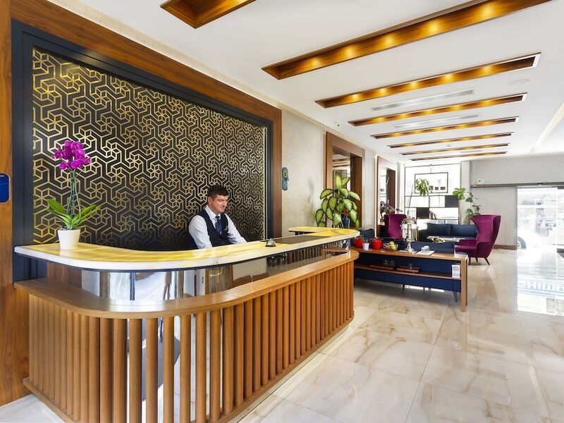 Artur Hotel