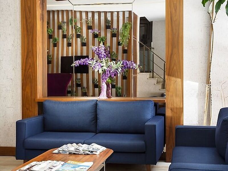 Artur Hotel