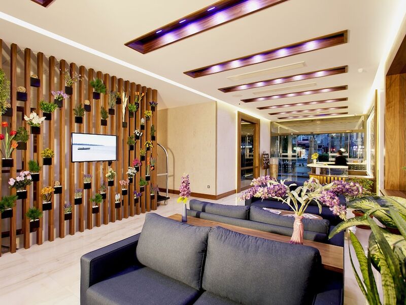 Artur Hotel