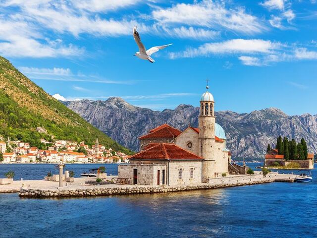 İzmir Hareketli Budva