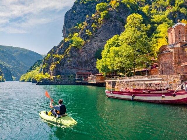 Uçaklı Vizesiz Kosovalı Büyük Balkan Turu İzmir`den Direkt Uçuş (7 Gece Konaklama)