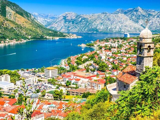 Uçaklı Vizesiz Kosovalı Büyük Balkan Turu İzmir`den Direkt Uçuş (7 Gece Konaklama)